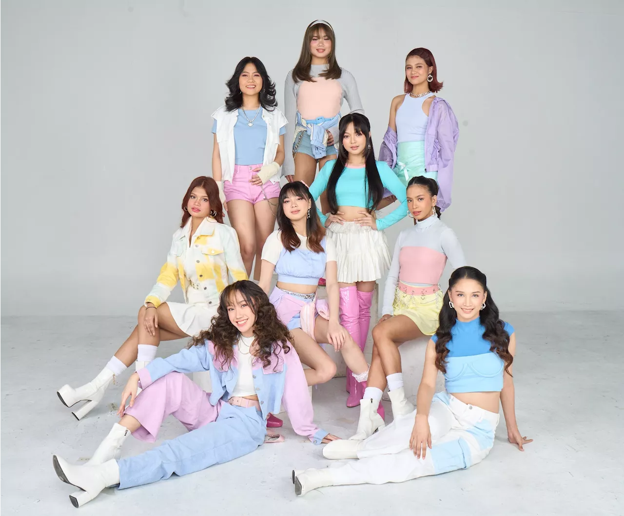 AUDIOJUNKIE: Girl-group Raya lets loose