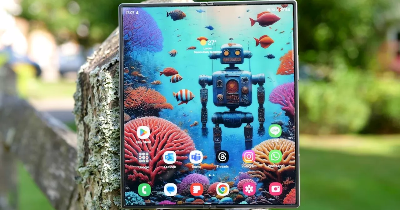 Samsung One UI 7 has finally begun to hit Galaxy Z Fold 6 and Flip 6 handsets