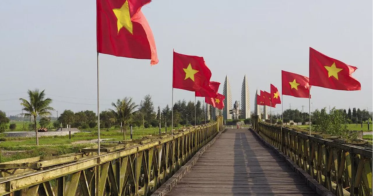 Vietnam's battlefields draw retrospective veterans and other tourists