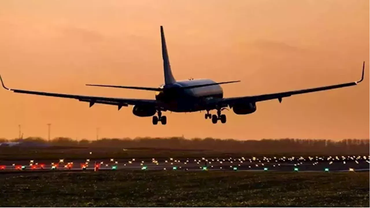 IGI Airport पर 400 से अधिक उड़ानों में देरी से यात्री रहे परेशान, खराब मौसम के कारण कई विमान किए गए डायवर्ट