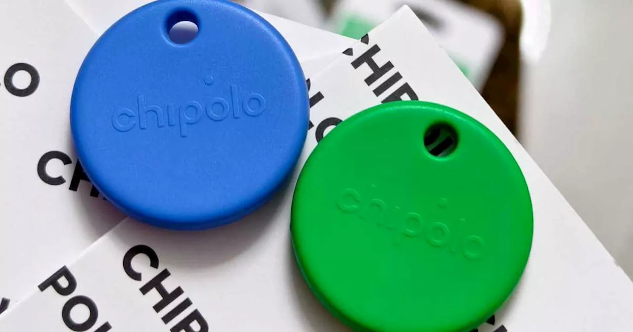 The chic Chipolo Pop item tracker is my new favorite travel accessory