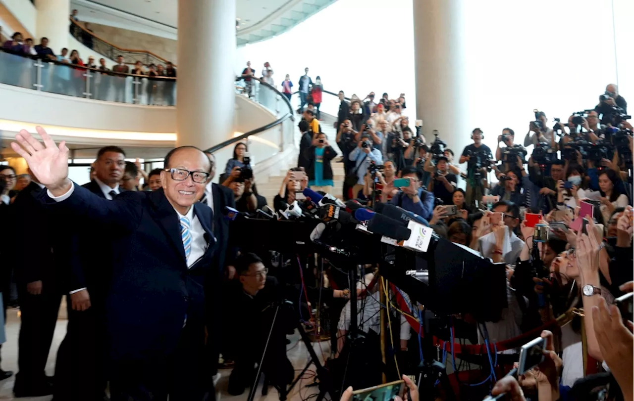 Li Ka-shing set for US$19b payday as Italian tycoon Aponte circles CK Hutchison ports, Bloomberg News reports
