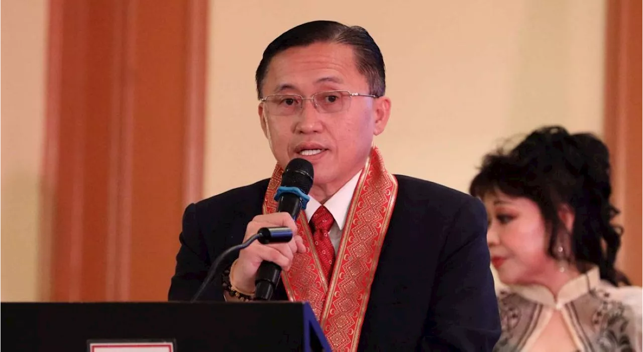 Go reaffirms solidarity with former president