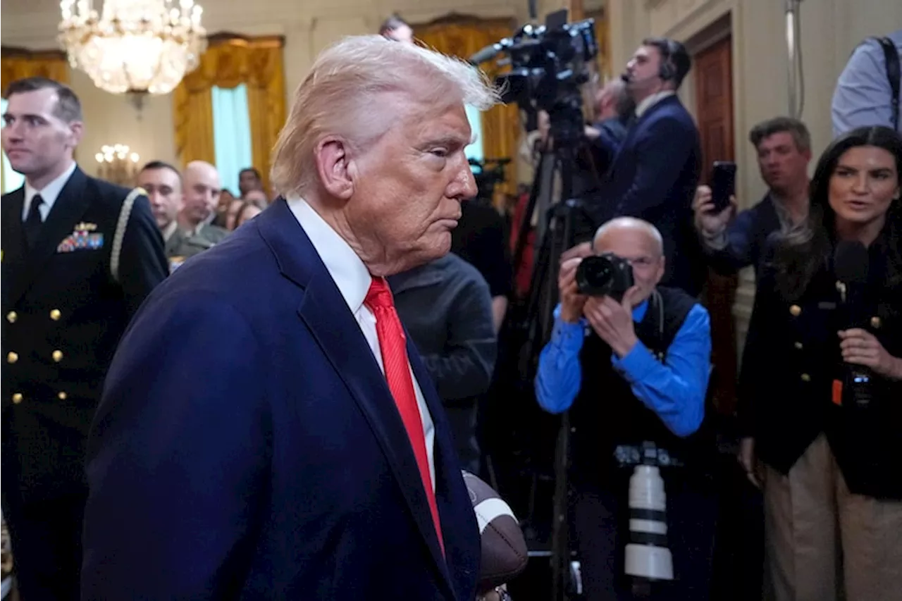 Trump: «Per Reuters, Bloomberg e Ap niente posto fisso nel pool» dei corrispondenti