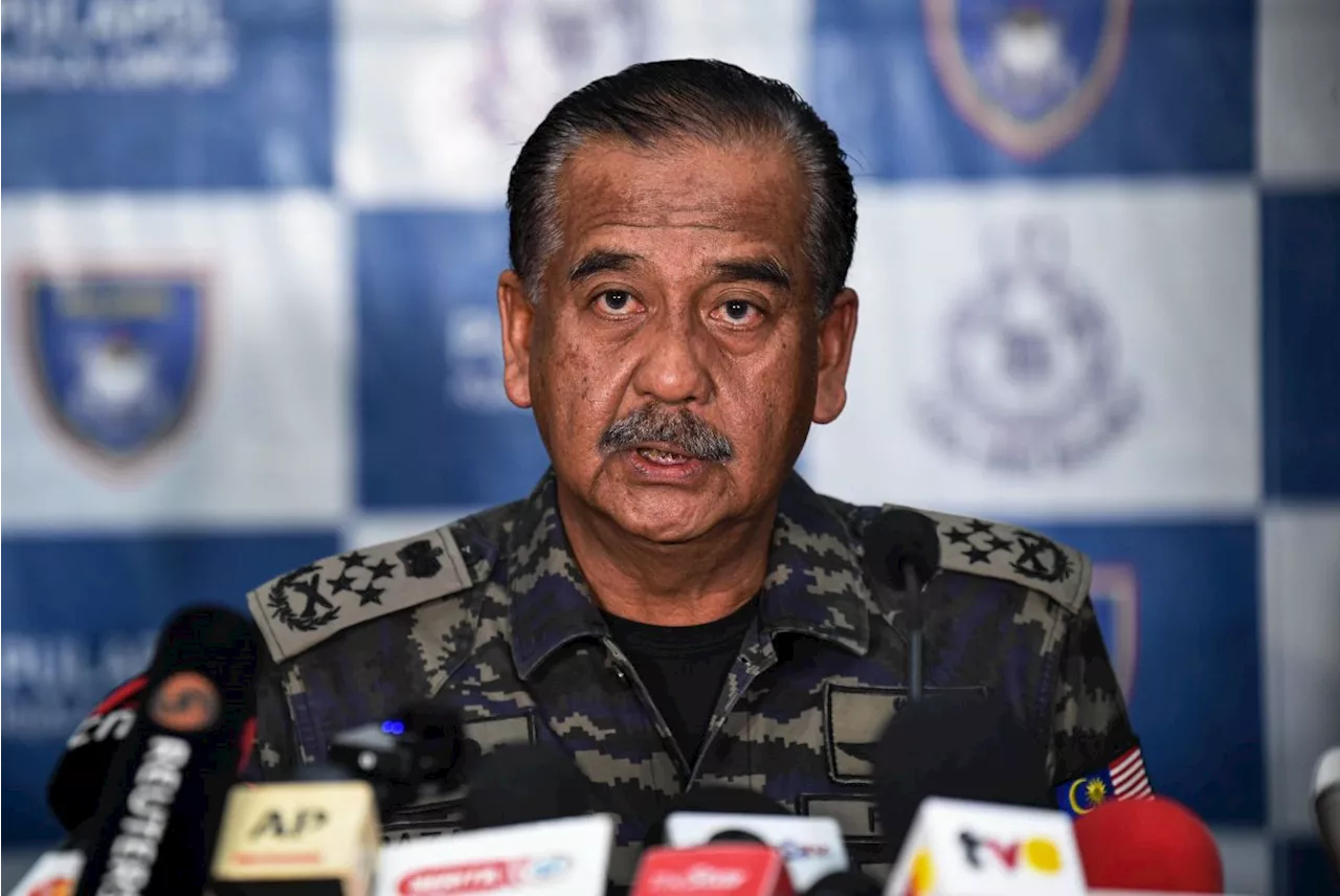 IGP: 13 police reports lodged over Sin Chew flag error