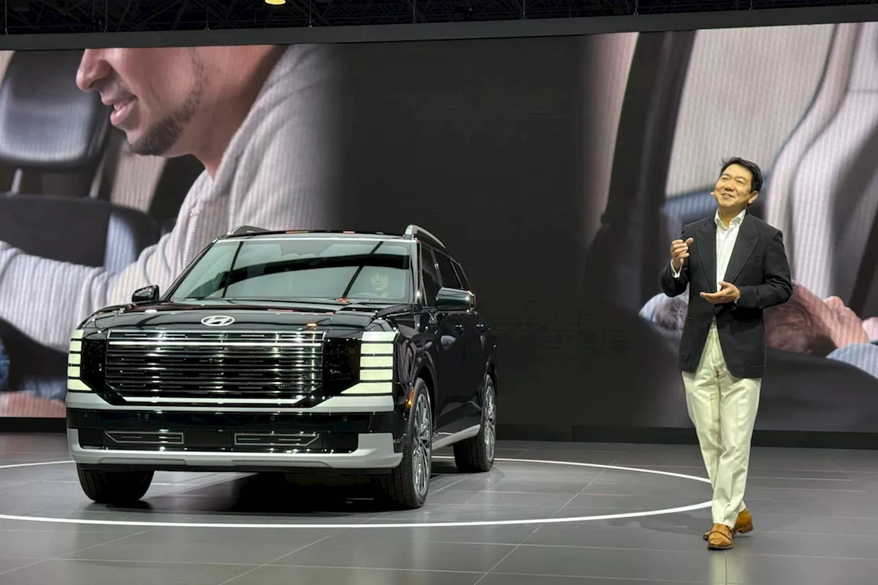 Hyundai unveils bigger Palisade with hybrid option at New York International Auto Show