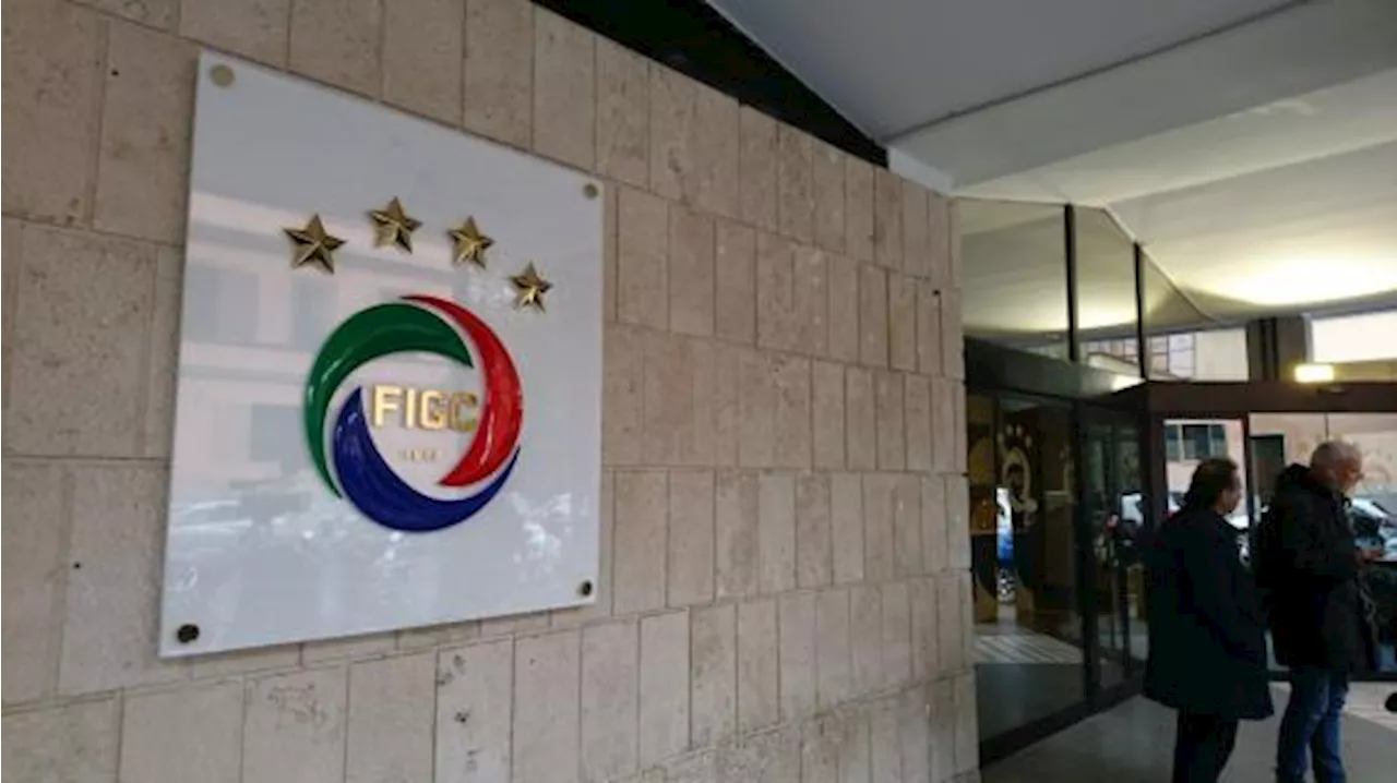 La FIGC delibera la decadenza d’autorità dal tesseramento dei calciatori di Taranto e Turris