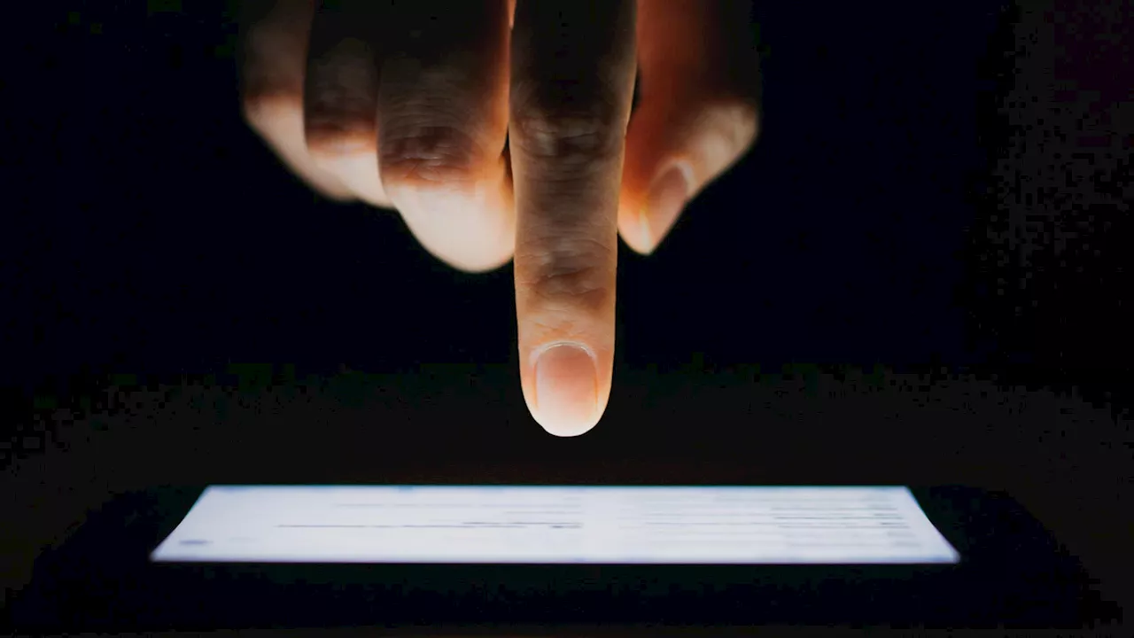 Delete All Texts On Your Phone If You See These 2 Words