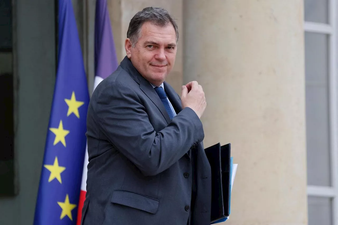 Grève à la SNCF : les revendications des contrôleurs ne sont « pas légitimes », juge le ministre des Transports
