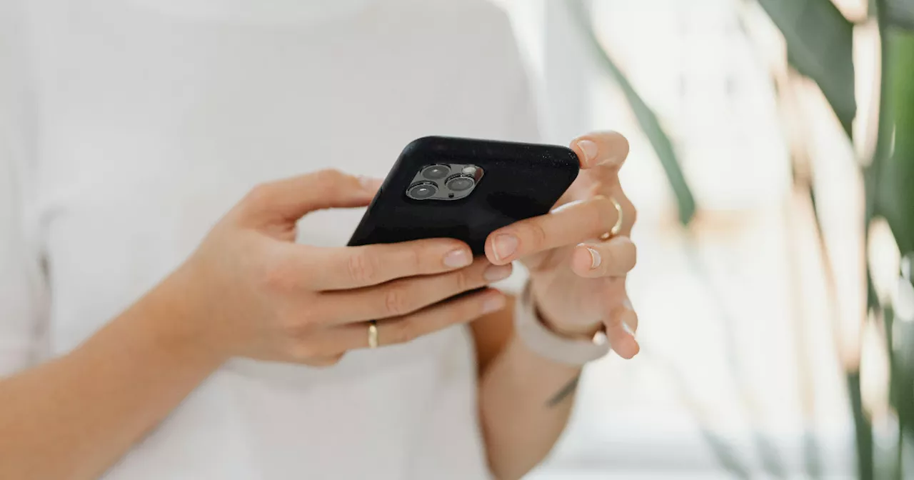 “Basta staccare internet sullo smartphone per 2 settimane per far ringiovanire il cervello di 10…