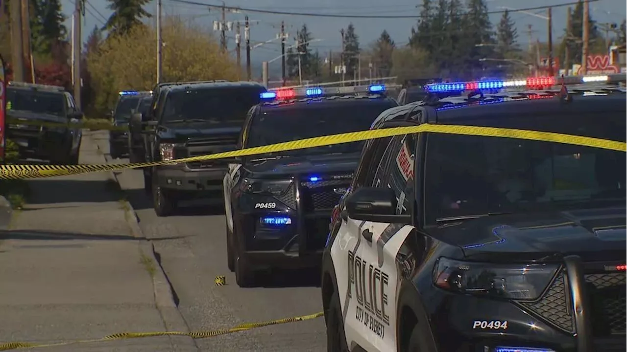 Everett police peacefully resolve motel standoff involving armed suspect