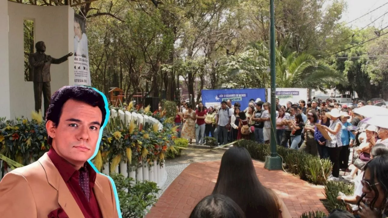 Entre aplausos, música y nostalgia; así se vive el homenaje a José José en el Parque La China
