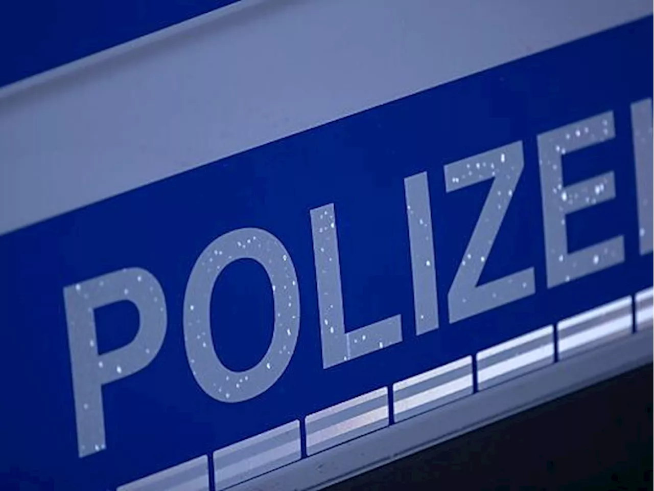 Totes Kind im deutschen Hessen aus Fluss geborgen
