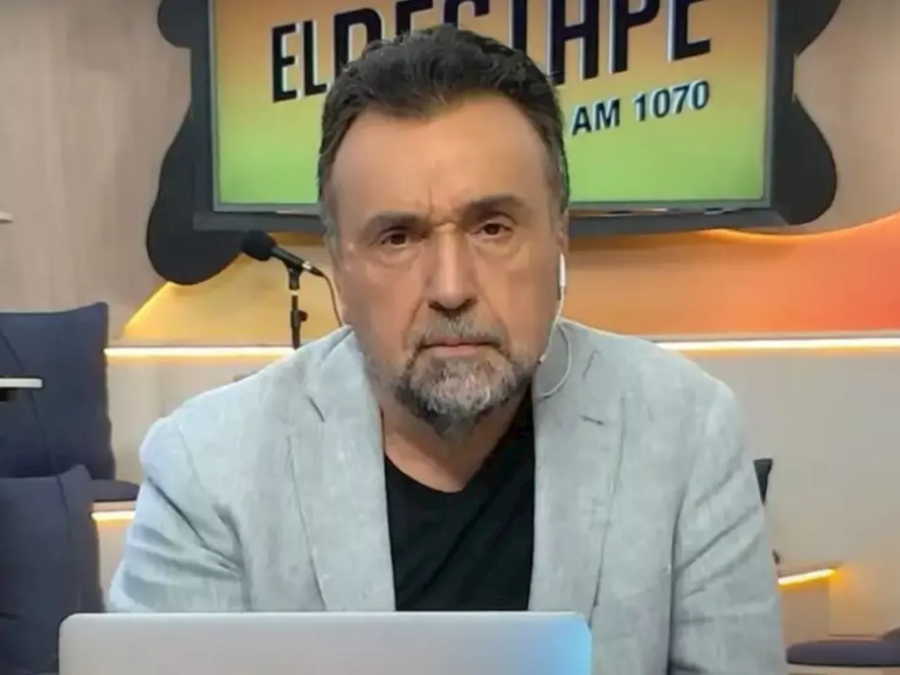Denuncian que agredieron a Roberto Navarro, director de El Destape