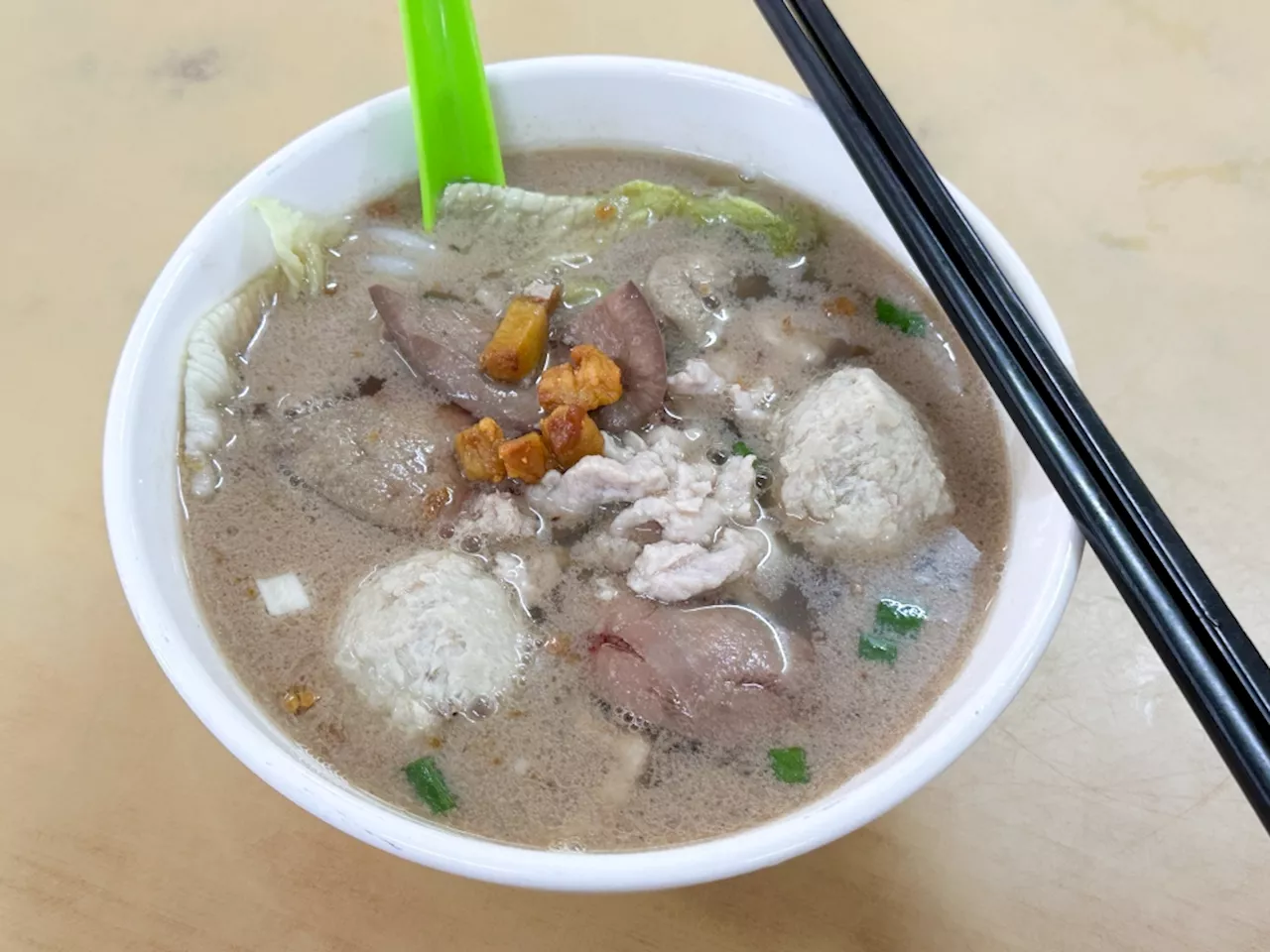 Taman Muda’s Uncle Beh Pork Noodles serves up a bowl of ‘chee yoke fun’ one can eat every day
