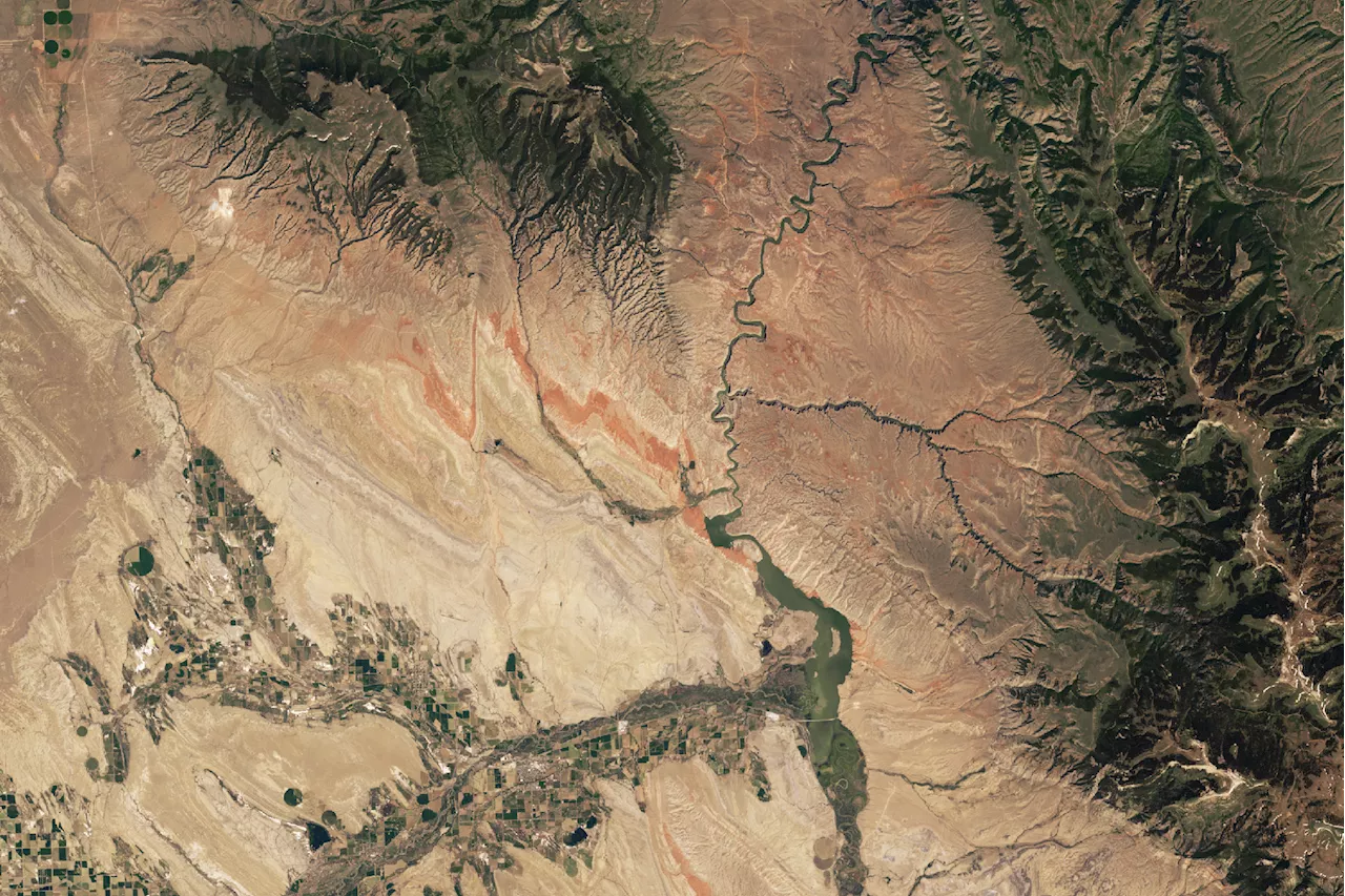 NASA Image Reveals Evidence of Ancient 'Megamonsoons' in Western US