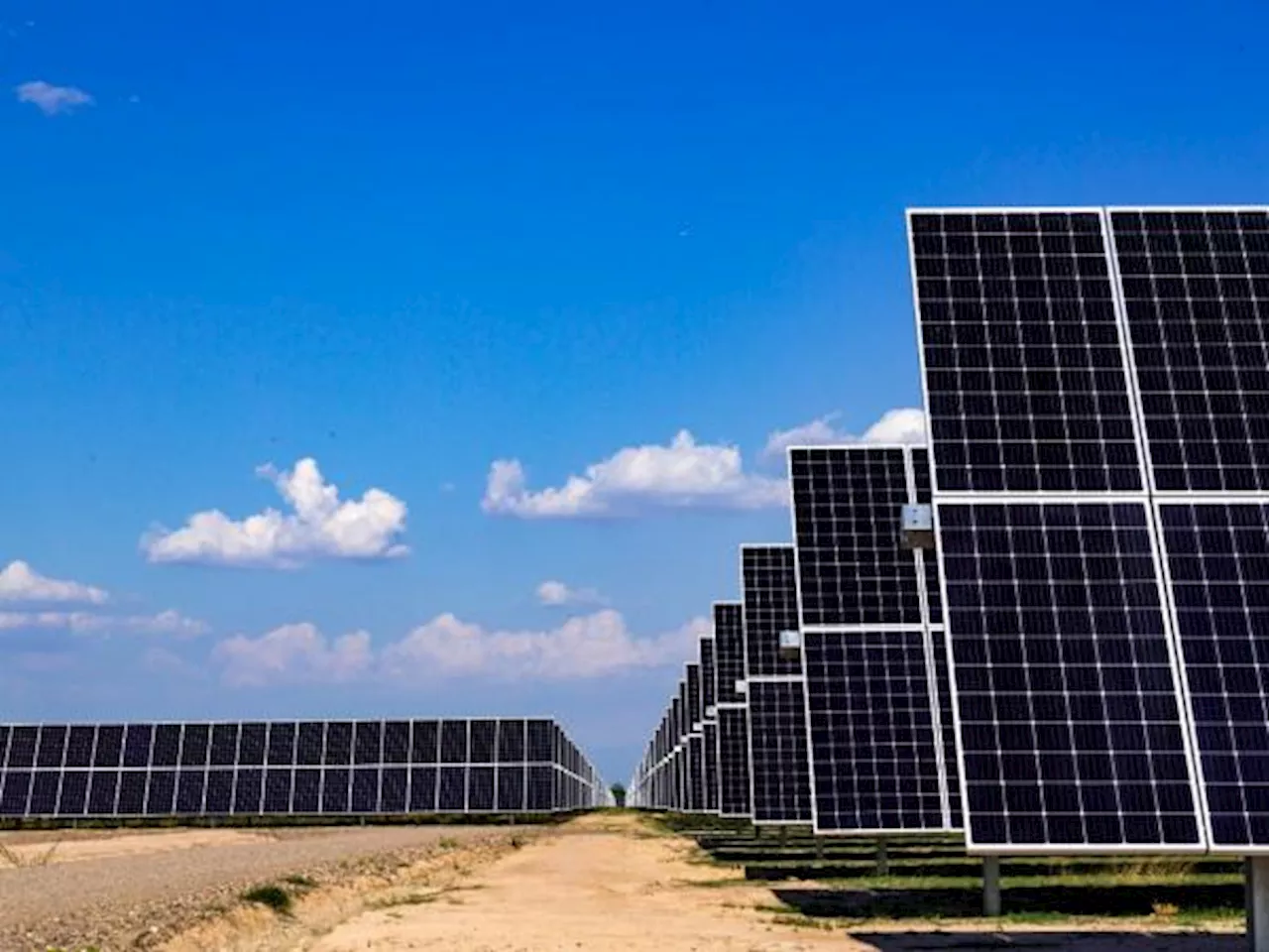 Celsia adquirió tres parques solares y dos eólicos con cerca de 800 MW