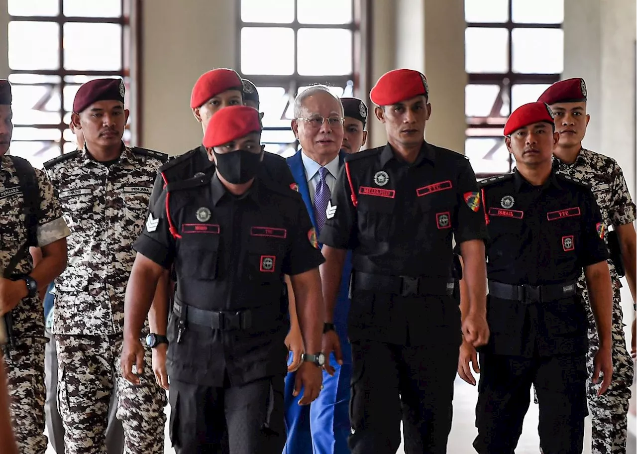 Najib's legal team to file contempt action despite AG's advice, says Shafee