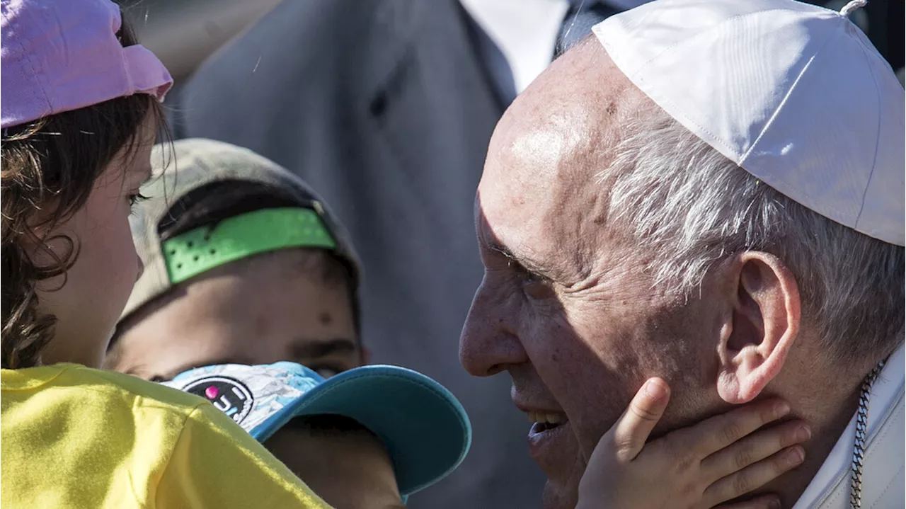 Il Papa: 'La morte non è la fine di tutto, ma un nuovo inizio'
