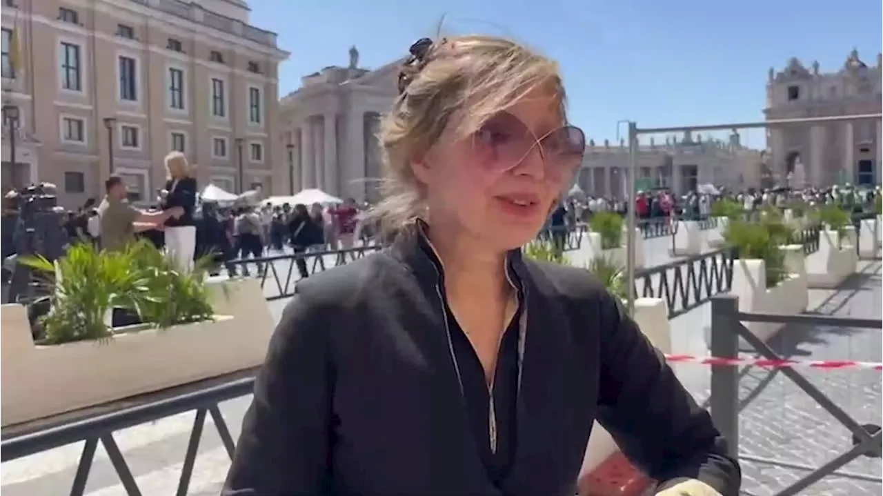 La pittrice dei Papi: 'Francesco semplice ma profondo'