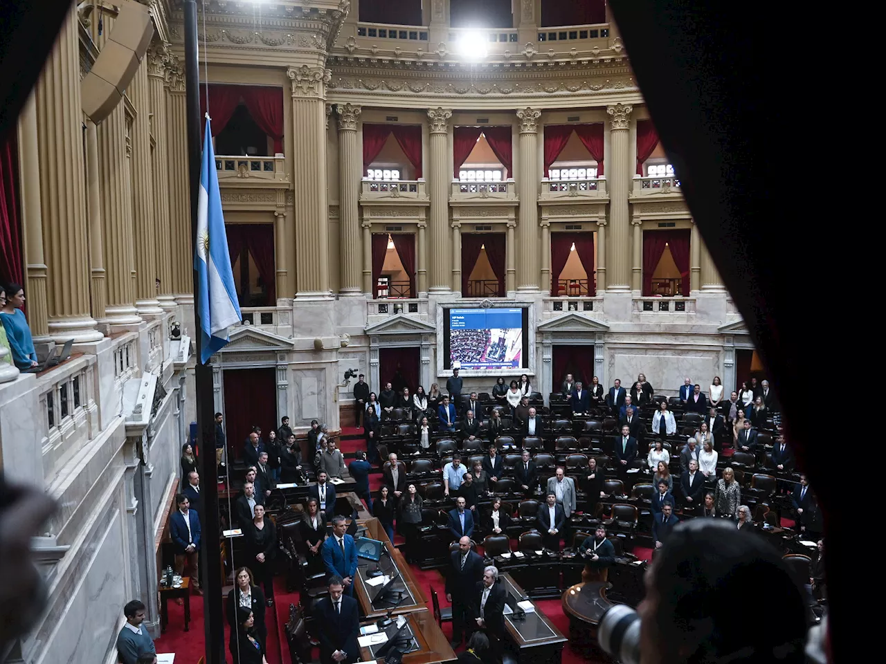 Tregua en Diputados: tras suspender la interpelación por el caso $LIBRA, le rinde homenaje a Francisco en una sesión especial