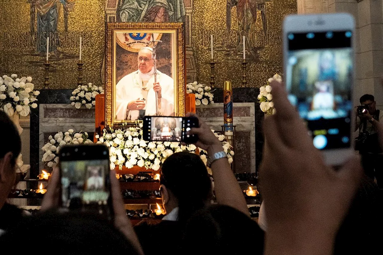 Churches adopt liturgy for prayer for Pope Francis, election of new pope