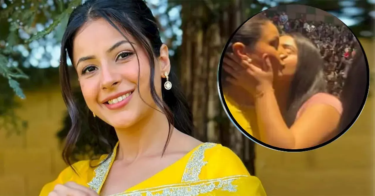 वीडियो: शहनाज गिल पर फीमेल फैन ने लुटाया प्यार, सरेआम कर दिया Kiss, सना का रिएक्शन देख दिल हार बैठे फैंस