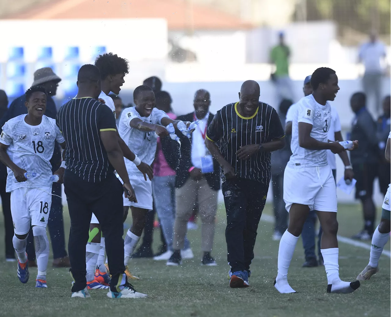 Mdaka backs Amajita to compete without Mbokazi at Afcon