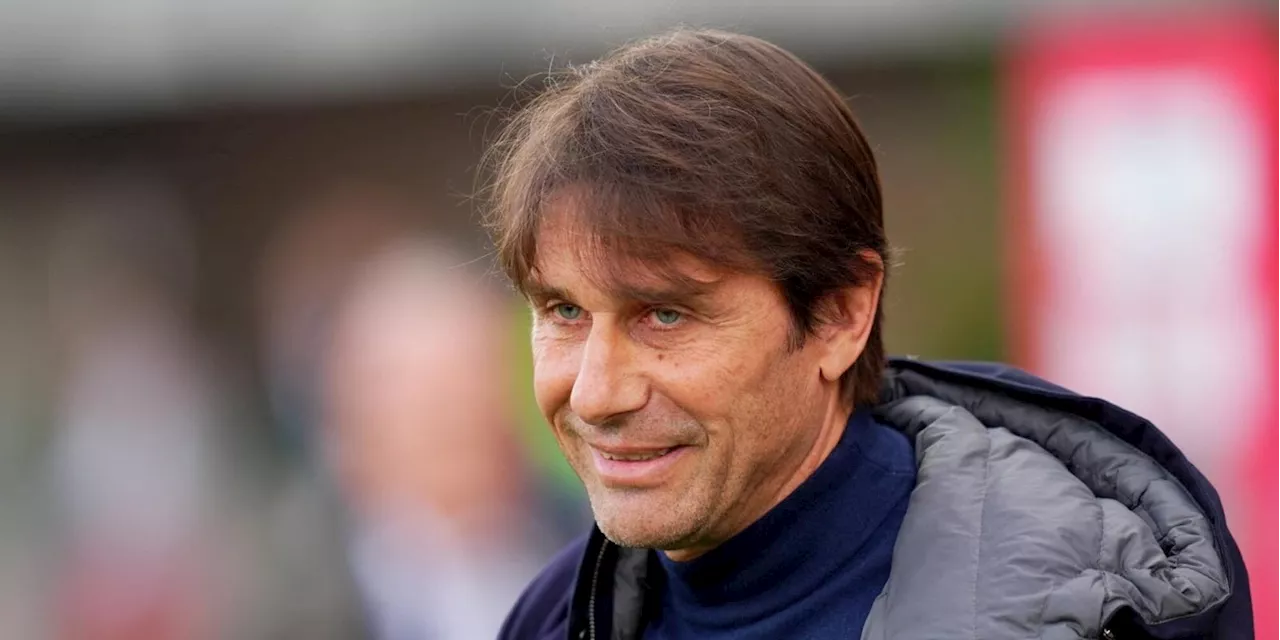Tutti ai piedi di Conte: Napoli 'minacciato' da Milan e Juve