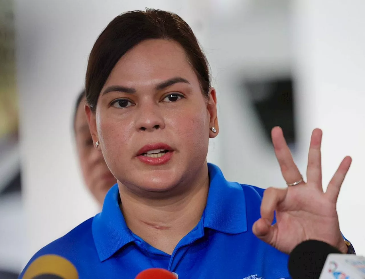 Sara barnstorms in Manila, endorses Isko's House bet