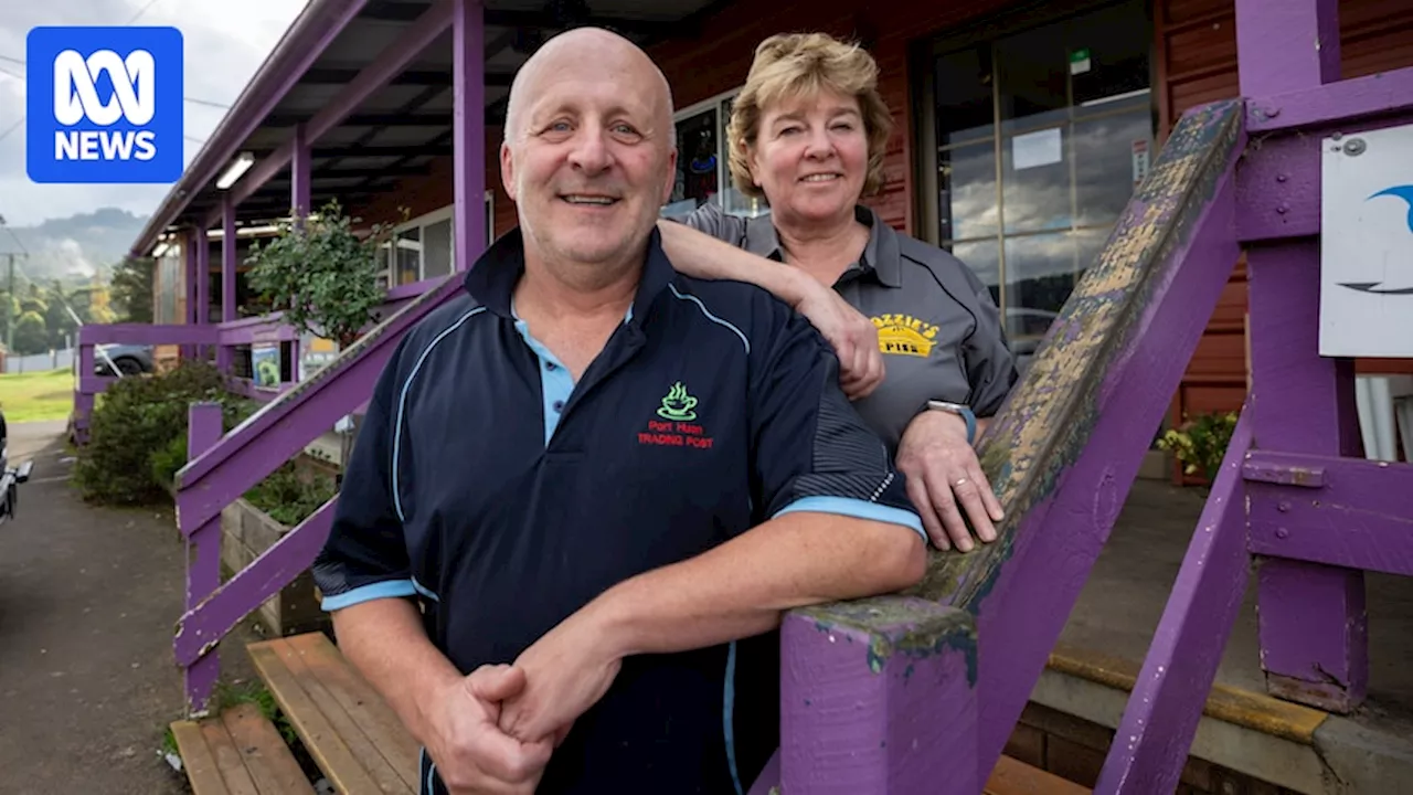 Economic saviour or environmental problem? Tasmania's Huon community divided over salmon farming