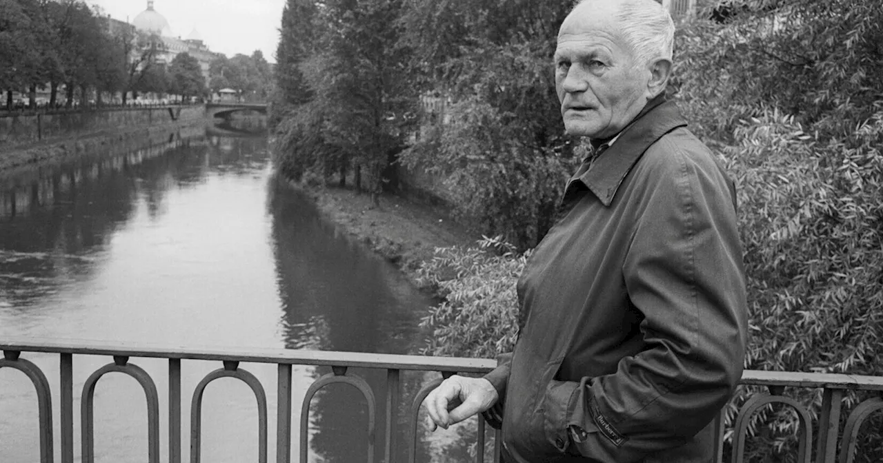Hrabal, un baule strapieno di gente e uno scrittore che è la sua stessa lingua