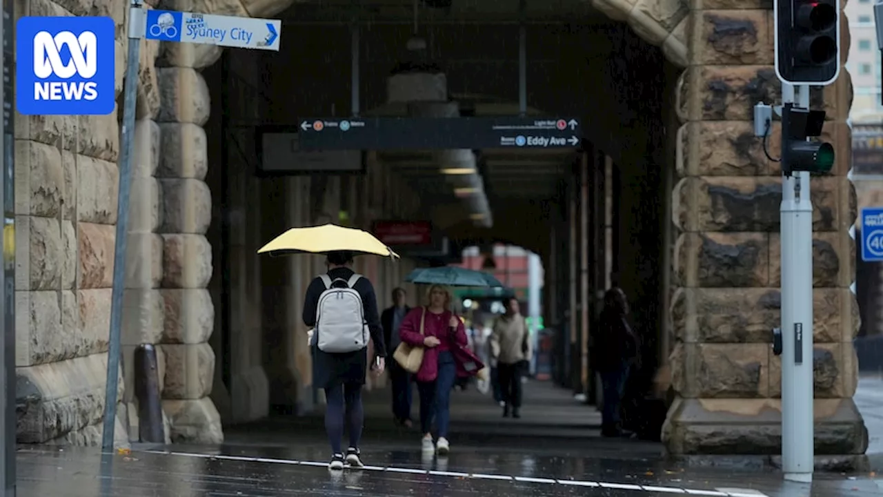 Sydney's wet spell reaches day 10 as drought intensifies in South Australia, Victoria