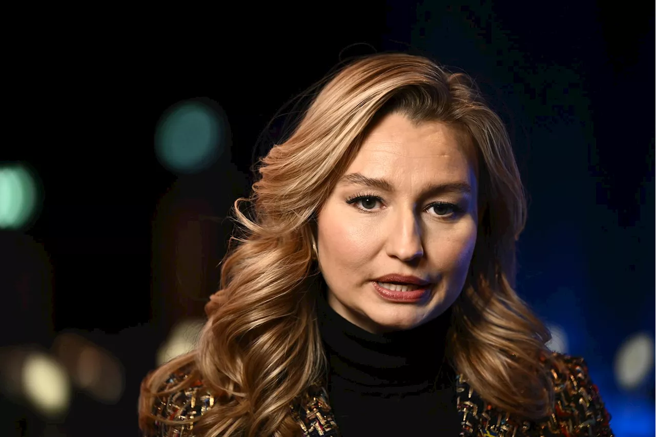 Ebba Busch landade mitt under strömavbrottet: ”Alla hjälptes verkligen åt”