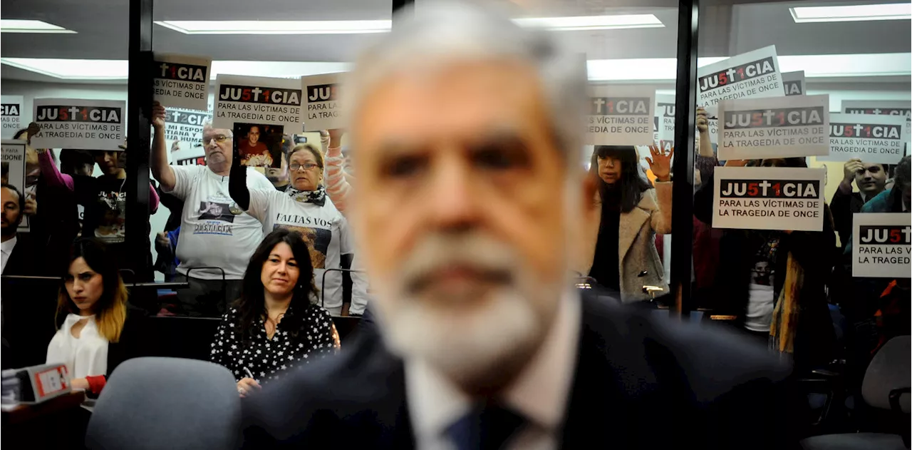 La Cámara de Casación le bajó casi dos años la pena de cárcel a Julio De Vido por la tragedia de Once