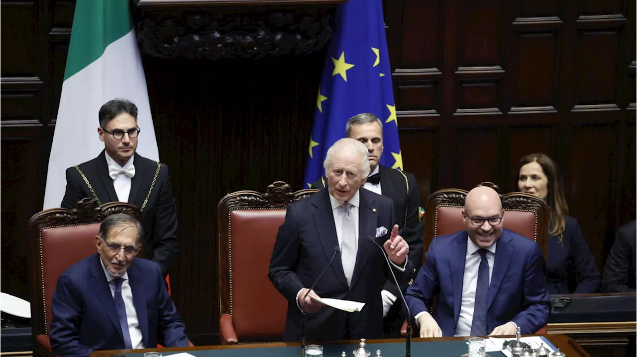 Re Carlo scherza, spero di non rovinare la lingua di Dante