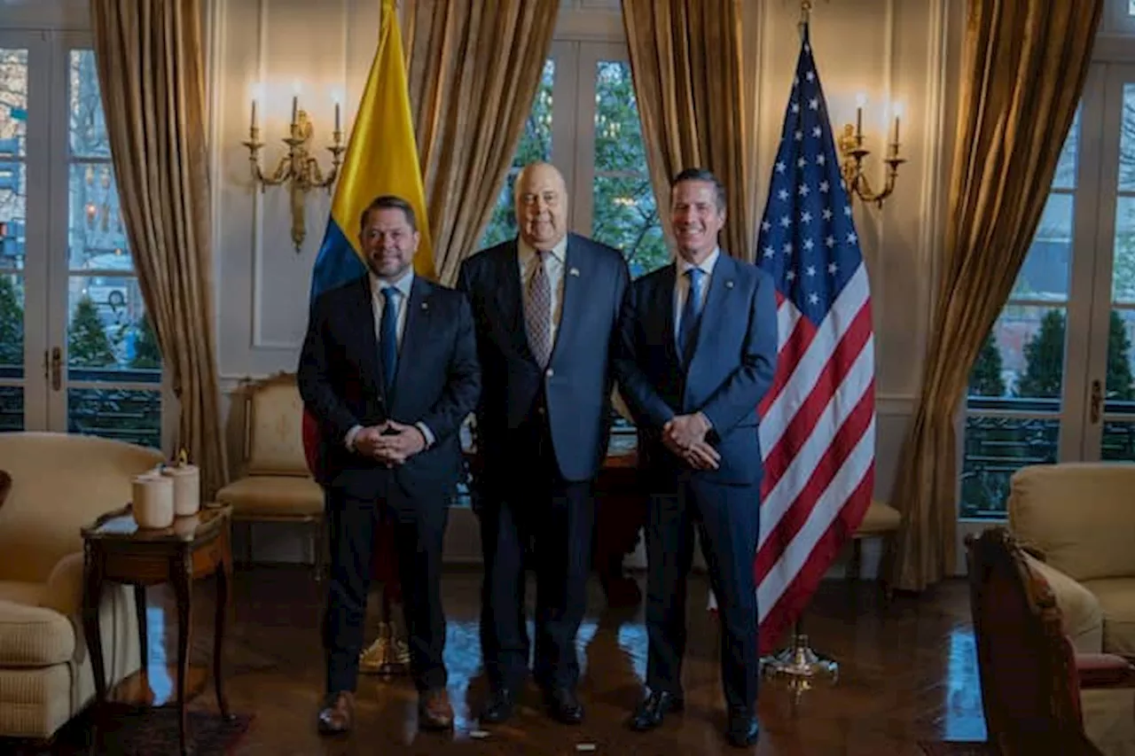 Embajada homenajea a los dos congresistas de origen colombiano de EE.UU.