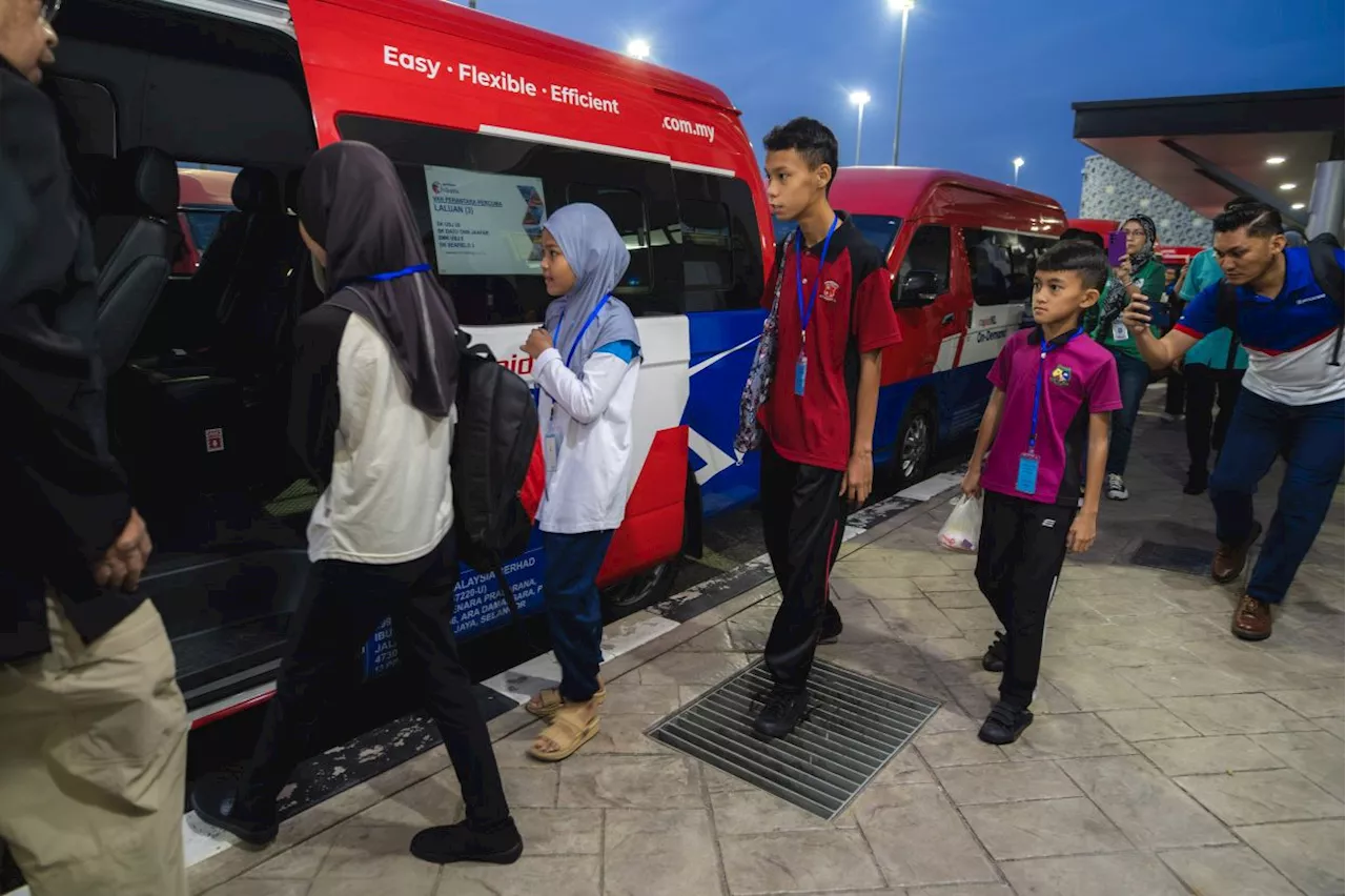Putra Heights inferno: Five vans mobilised to transport students to schools