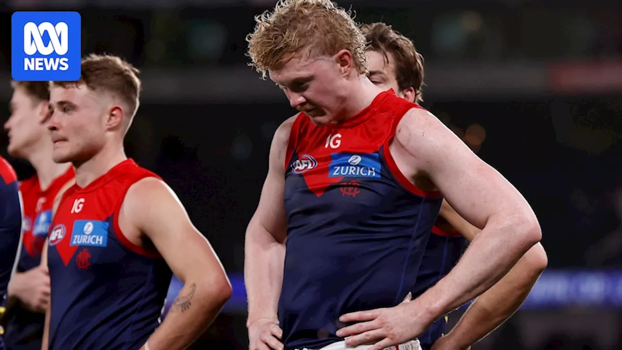 AFL live: Clayton Oliver sidelined after 'difficult week', North Melbourne battles Essendon after Kane Cornes ban