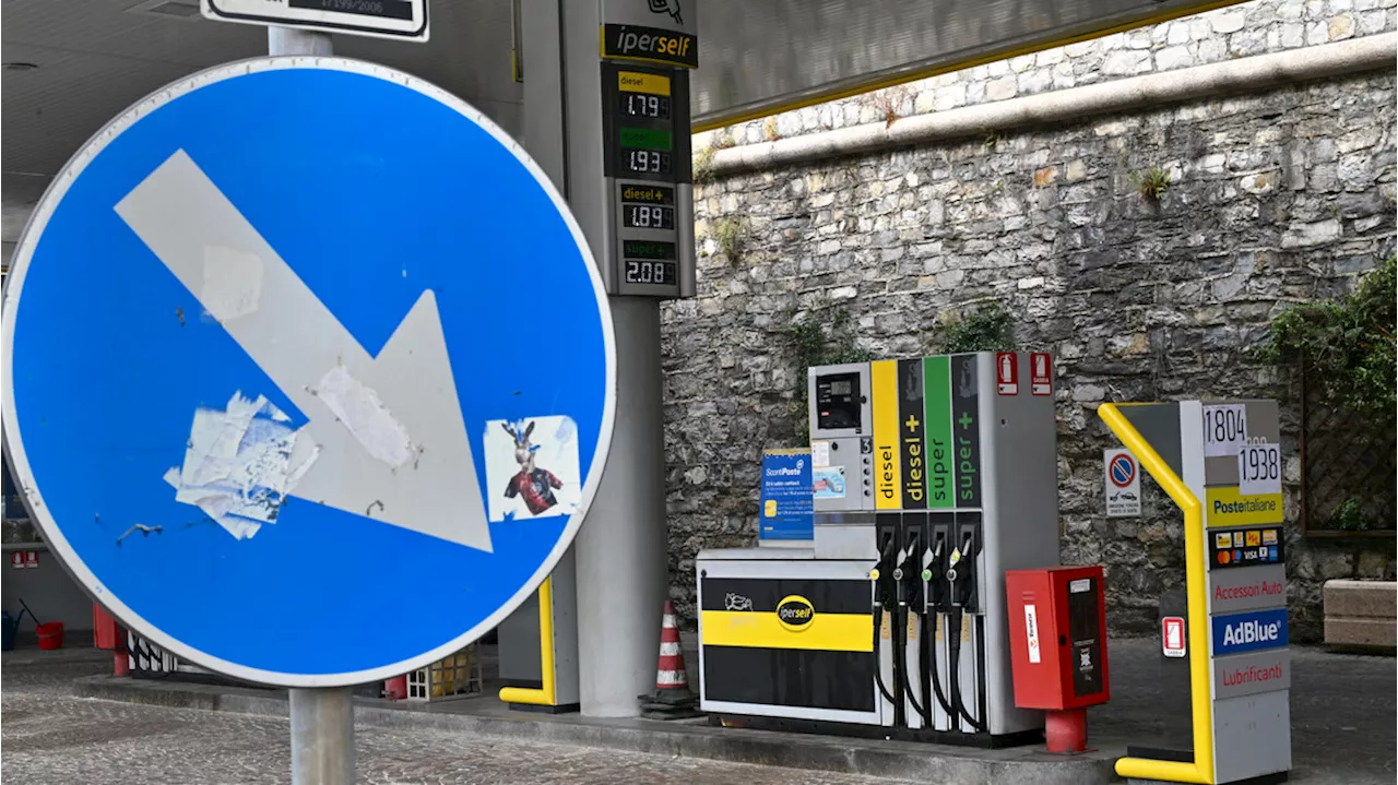 Associazioni consumatori, prezzi dei carburanti in diminuzione