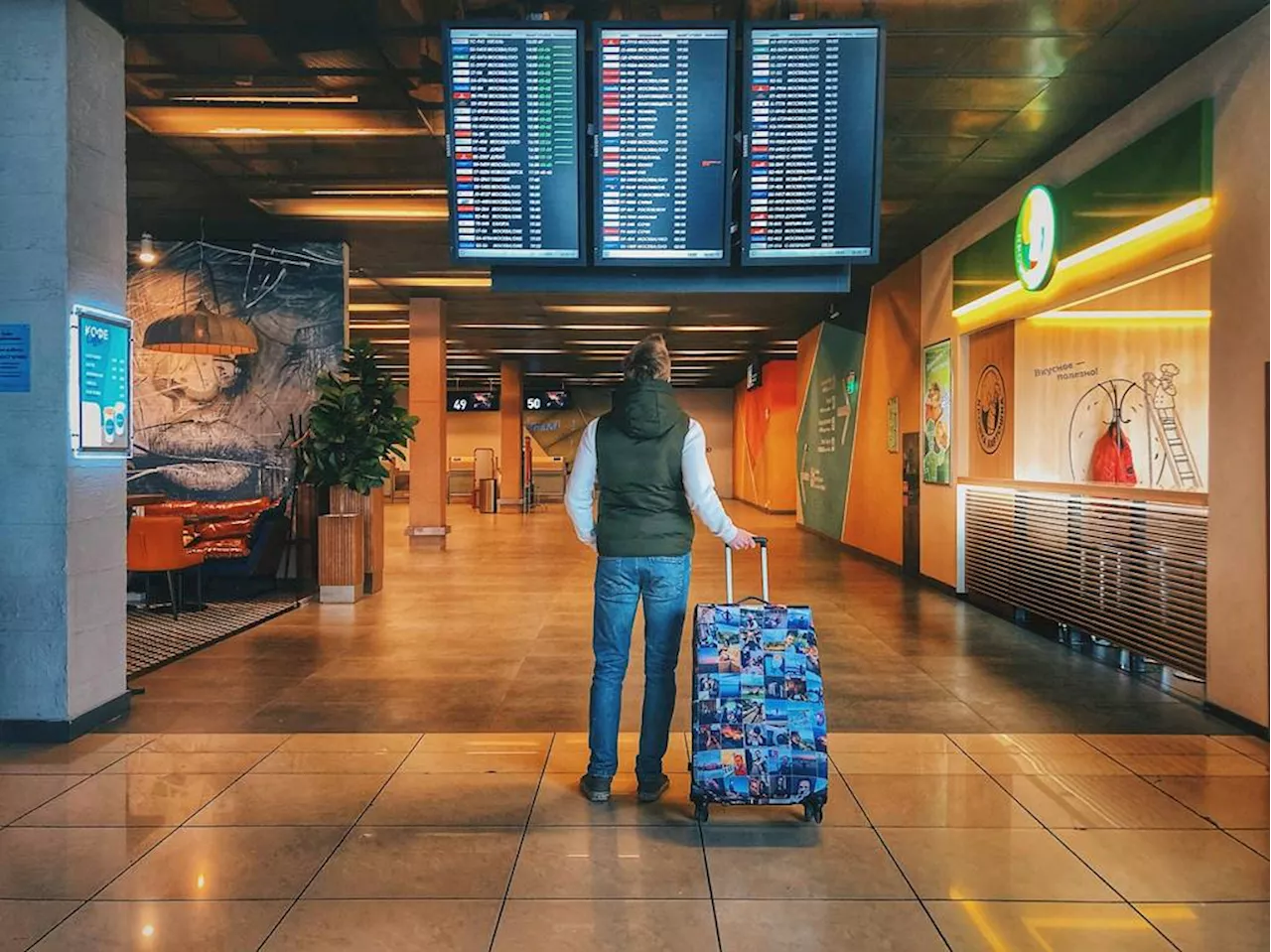 Aerolíneas de EU prevén caída de ganancias ante incertidumbre mundial; proyectan menos demandas de viajes por economía global