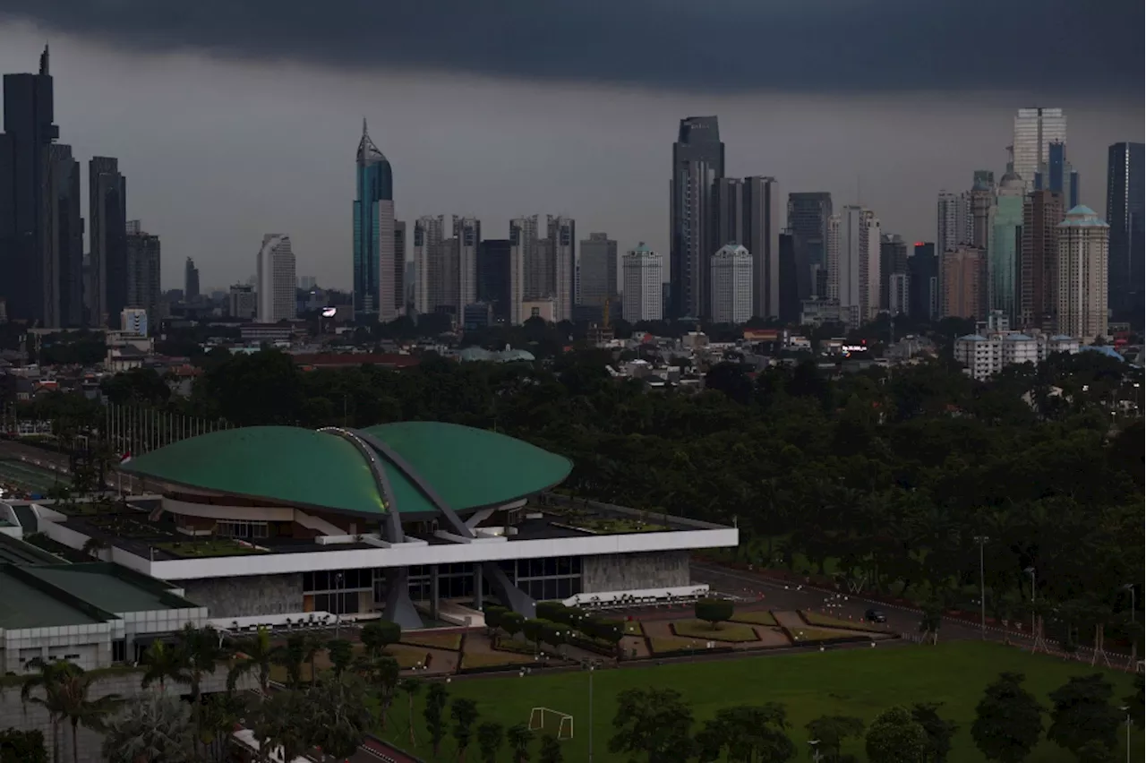 Indonesia poised to ratify South China Sea boundary deal with Vietnam, lawmaker says
