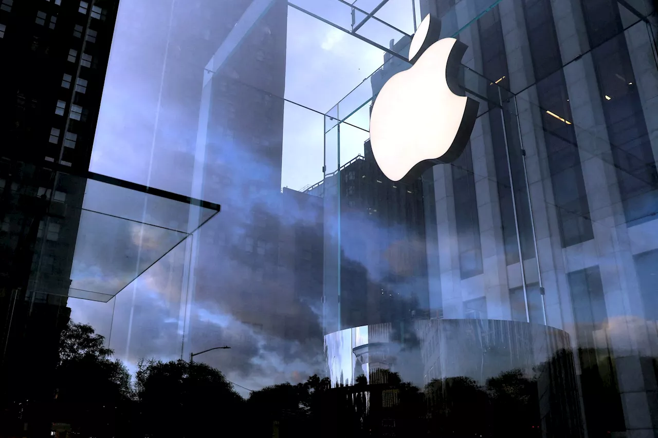 US judge rules Apple violated order to reform App Store