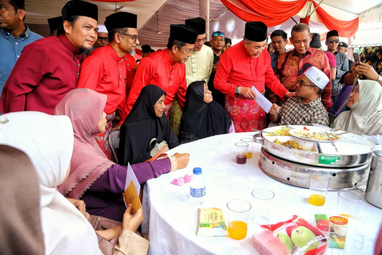 Belum sampai masa BN ketengahkan ‘poster boy’ PRN Sabah