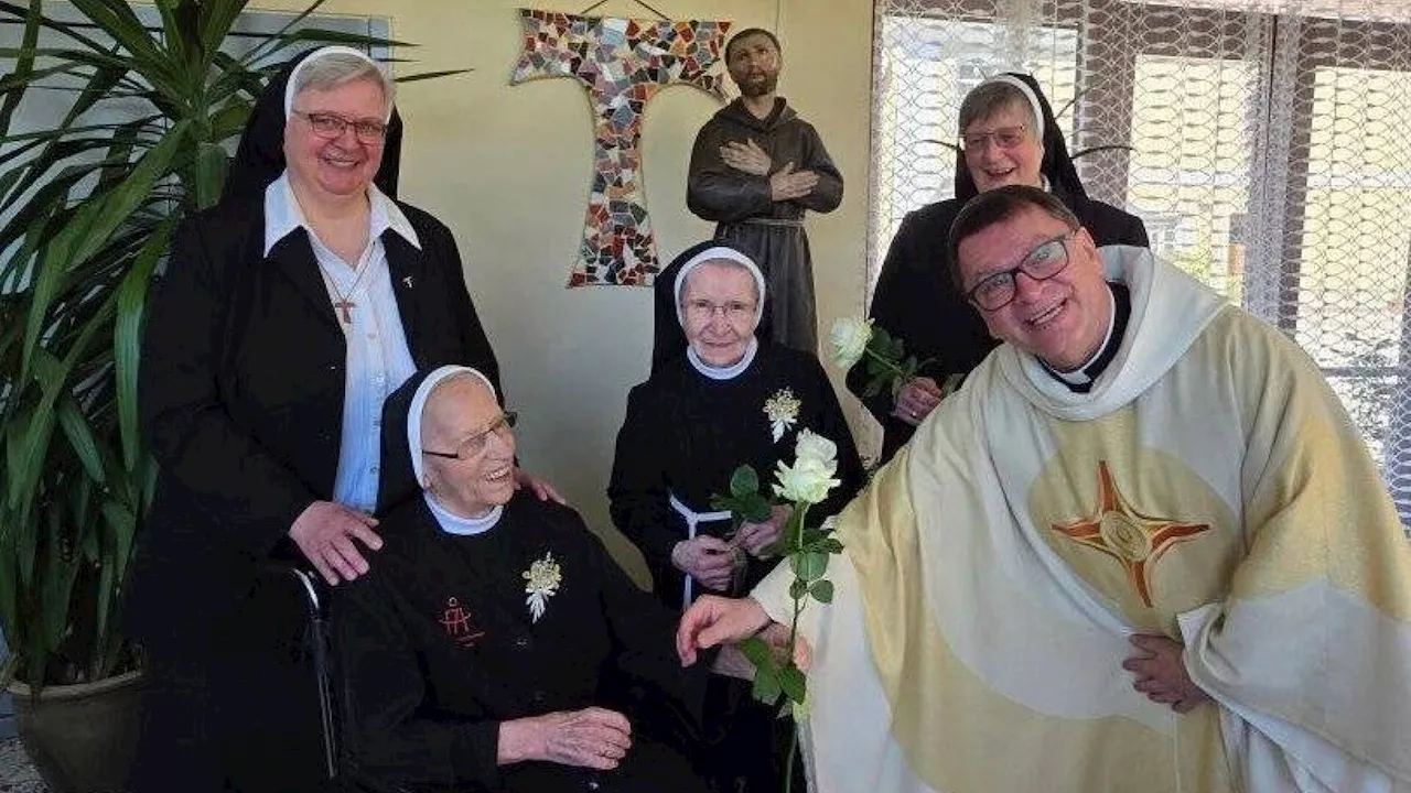 Schwester Marianne und Schwester Brigitte sind seit 70 Jahren im Orden