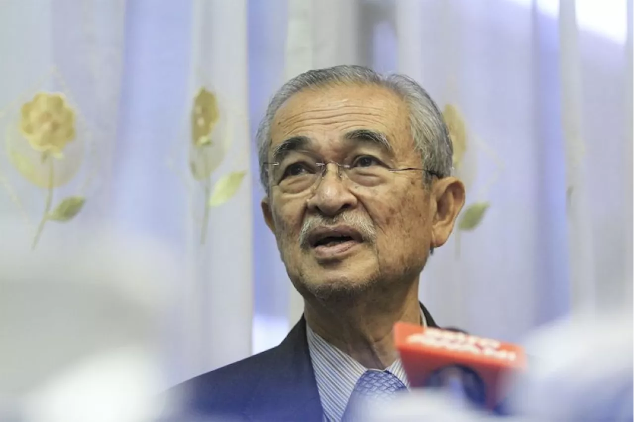 More posthumous honours for Pak Lah: After MRSM, Umno moots institute next to research fifth PM’s contributions