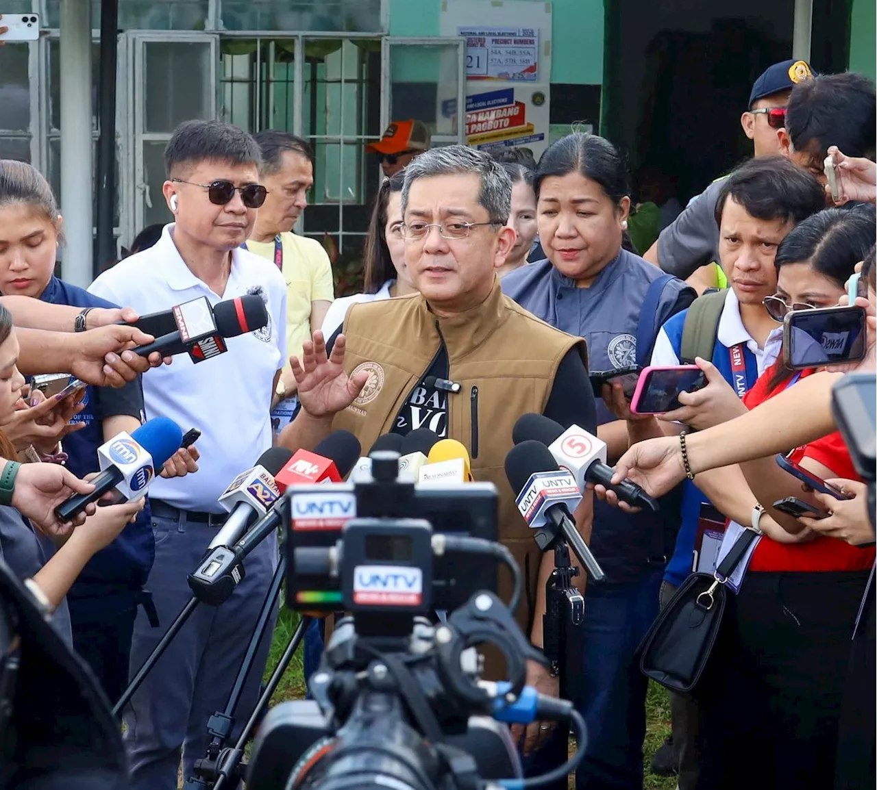 Comelec replaces over 200 faulty machines in polling centers