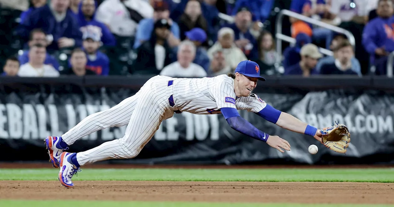 Pete Alonso's sacrifice fly in the 9th lifts Mets over Pirates
