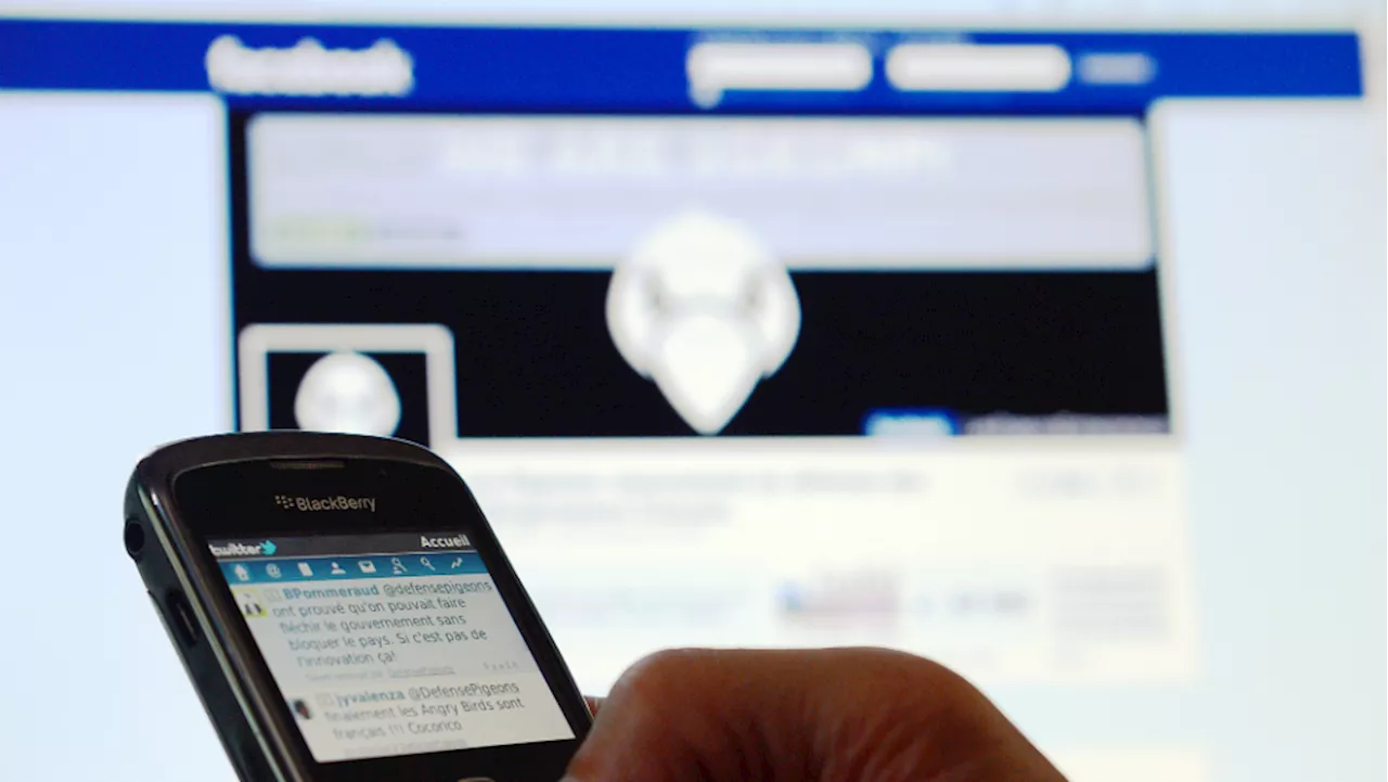 EU seeks to better protect children from online dangers