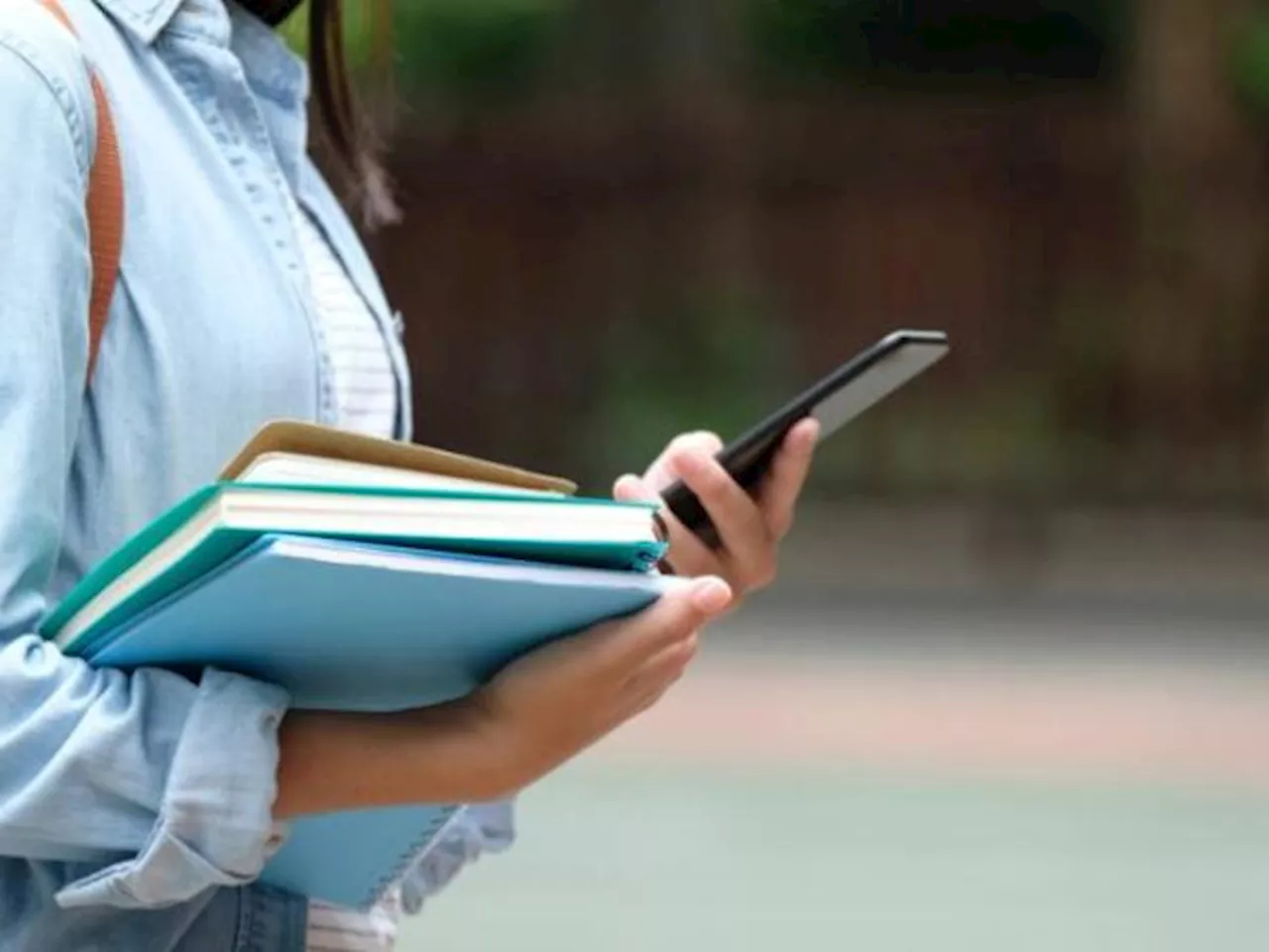 Becas que ofrecen las universidades para segundo semestre de 2025 y cómo aplicar